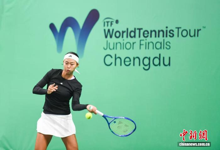 张瑞恩青少年年终赛两连败止步 科瓦奇科娃完胜