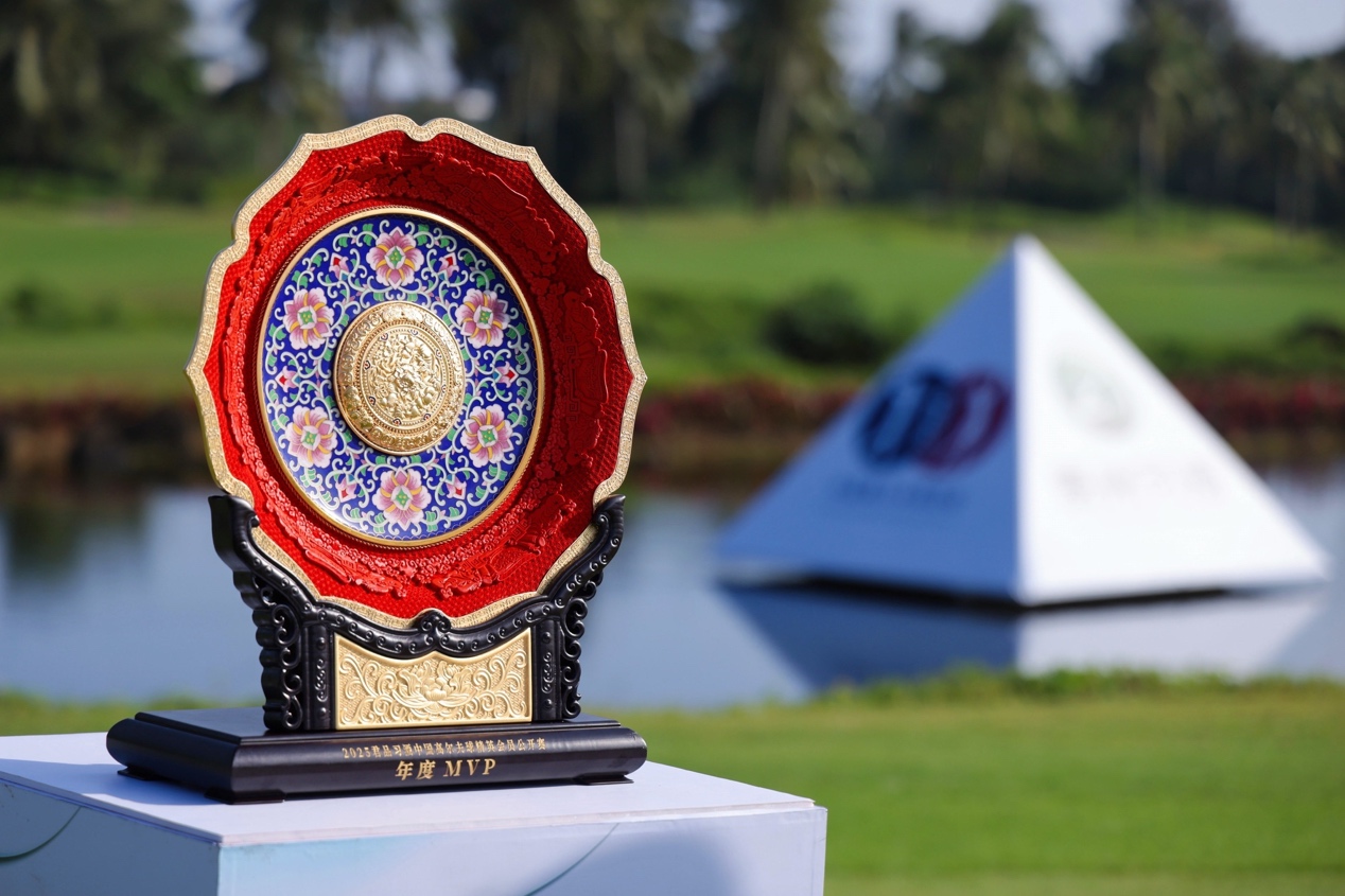 王鹏加洞胜出 斩获2025中国高尔夫球精英会员公开
